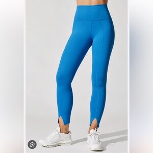 Carbon38 X EleVen by Venus Williams leggings